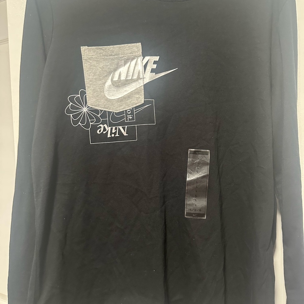 Nike Women's Black Long Sleeve Shirt